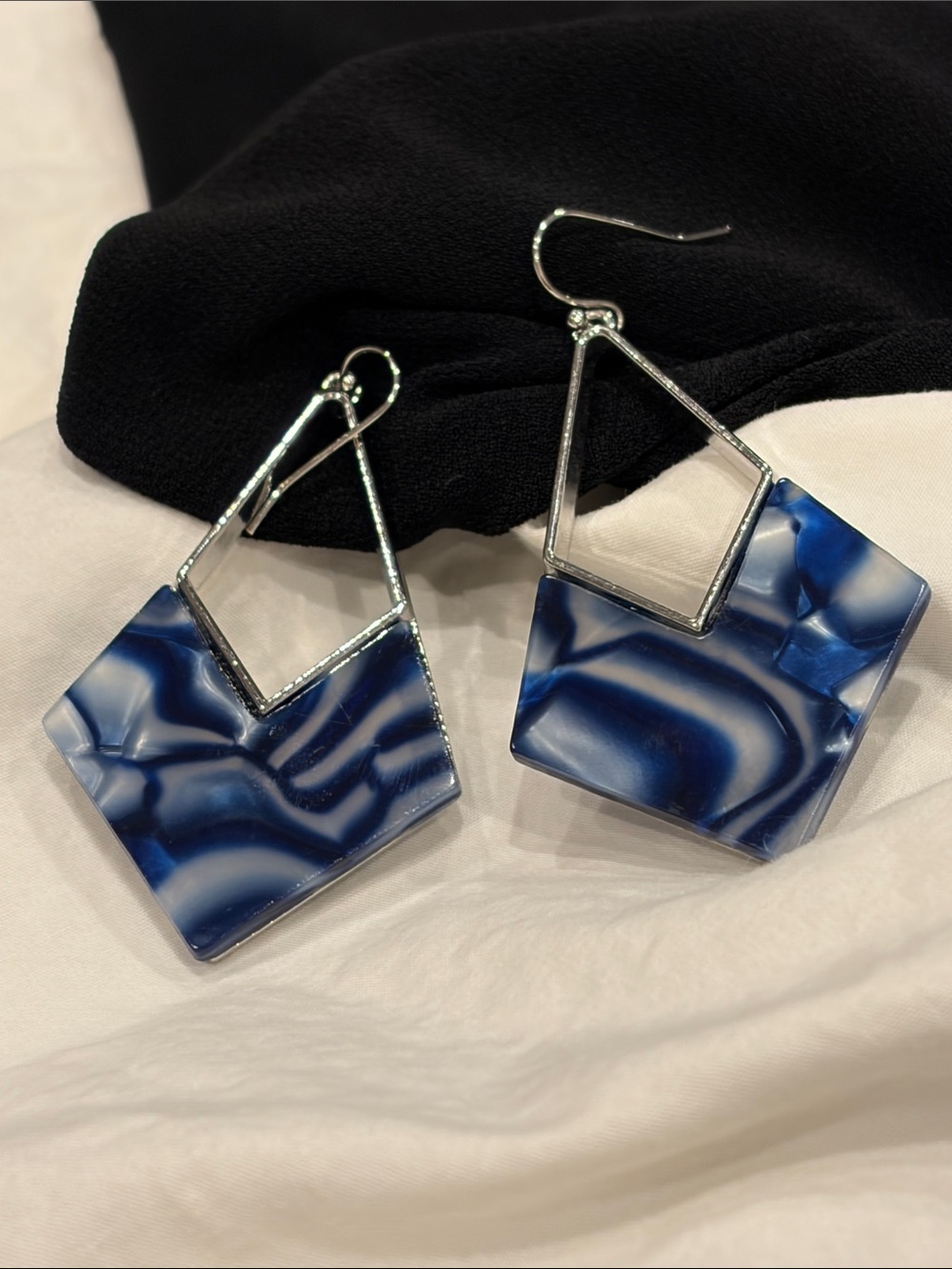 Women’s Silver Finish Diamond Shaped Blue Geometric Drop Earrings